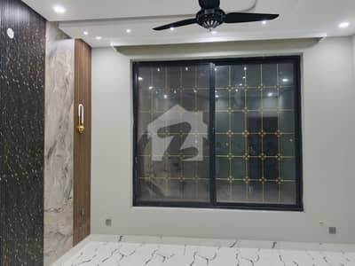 ڈی ایچ اے ڈیفینس فیز 2 ڈی ایچ اے ڈیفینس,اسلام آباد میں 3 کمروں کا 1 کنال بالائی پورشن 1.1 لاکھ میں کرایہ پر دستیاب ہے۔ ڈی ایچ اے ڈیفینس فیز 2 ڈی ایچ اے ڈیفینس,اسلام آباد میں 3 کمروں کا 1 کنال بالائی پورشن 1.1 لاکھ میں کرایہ پر دستیاب ہے۔