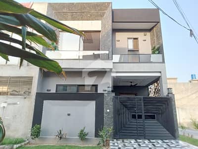 Prime Location 3 Marla House For sale In The Perfect Location Of Formanities Housing Scheme - Block Y