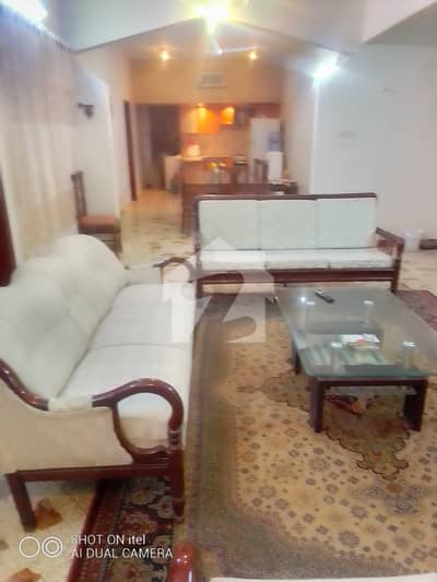 نارتھ ناظم آباد ۔ بلاک ایل نارتھ ناظم آباد,کراچی میں 9 کمروں کا 16 مرلہ مکان 8.25 کروڑ میں برائے فروخت۔