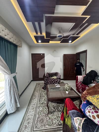 7 Marla Doubel Unit house with Gas's