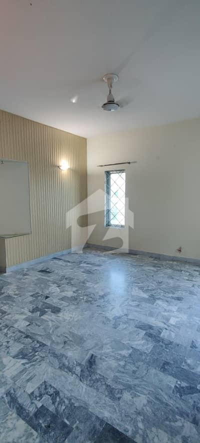 One Kanal Uppar Portion Available For Rent Lower Locked
