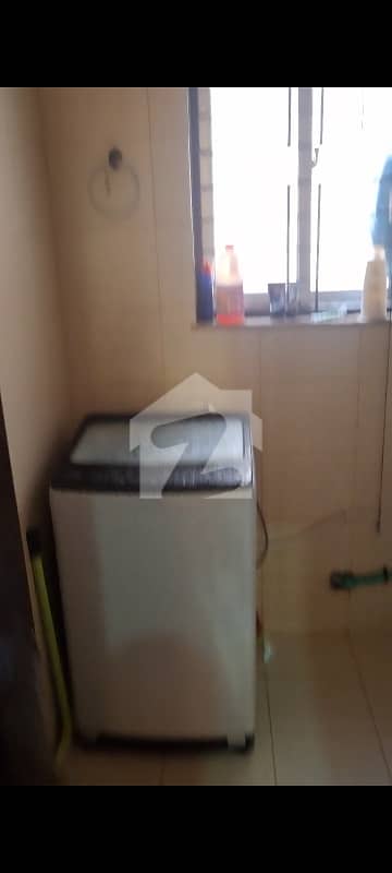 5 Marla fa ing park , Masjid fully furnished apartment on prime location