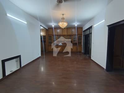 HOUSE FOR SALE SECTOR F 10 SIZE 633 SQUARE YARDS TOP LOCATION HOUSE FOR SALE SECTOR F 10 SIZE 633 SQUARE YARDS TOP LOCATION