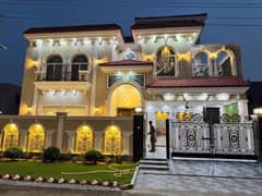 1 Kanal Lower Lock Upper Portion Out Class Luxury Bungalow Brand New House For Rent in DHA Phase 7 Lahore