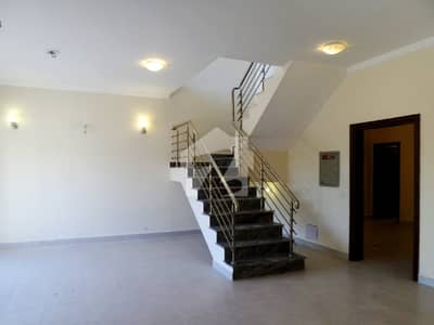 Prime Location 200 Square Yards House In Bahria Town - Precinct 11-A Is Available