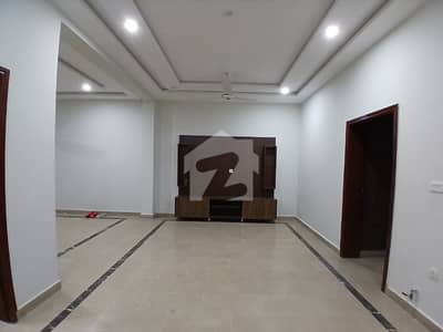 (30*60) 7 Marla Full House Available For Rent in G 13 Islamabad