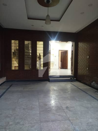 8 Marla Beautiful Double Storey House Near To Main Double Road
