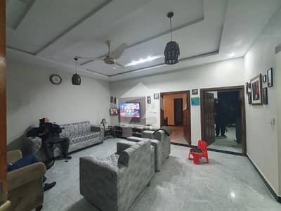سوان گارڈن ۔ بلاک ایچ سوان گارڈن,اسلام آباد میں 5 کمروں کا 7 مرلہ مکان 3.35 کروڑ میں برائے فروخت۔