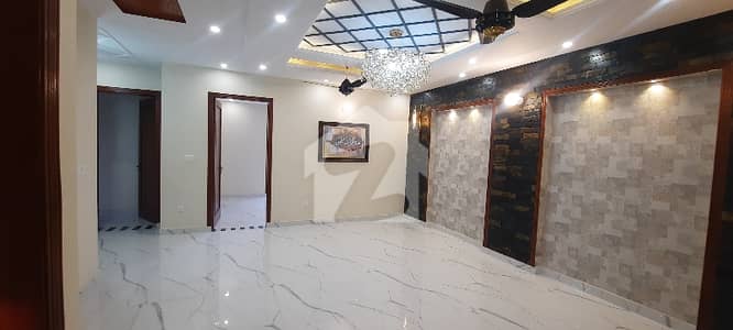 5 Marla Like New Upper Portion Available For Rent In Eden Boulevard Society College Road