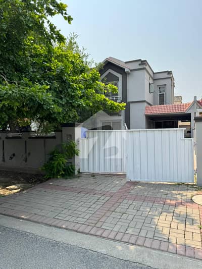 10 Marla Independent Model House Avaliable For Rent In Lake City