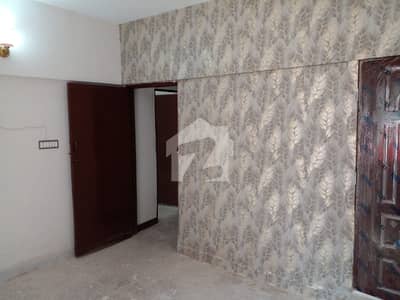 AYESHA COMPLEX | BANK LOAN APPLICABLE | 3BED DD | BOUNDARY WALL PROJECT | BRT STATION | RENOVATED | 200 FT MAIN ROAD FACING | 1100 SQFT | SWEET WATER | 3BED DRAWING DINNING | GROUND FLOOR NORTH KARACHI