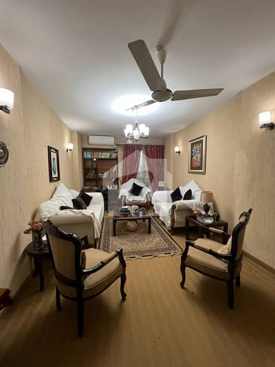 Beautiful 3-Bedroom West open Apartment with Lift and all Facilities