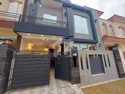 5 Marla House Available For Rent In Formanites Housing Scheme