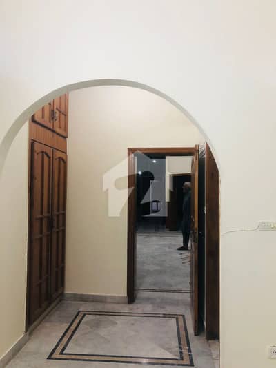 1 KANA BEAUTIFUL PORTION FOR RENT IN G11, SEPRATE GATE