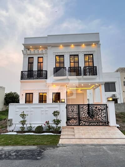 5MARLA BRNAD NEW HOUSE IN DHA 9 TOWN