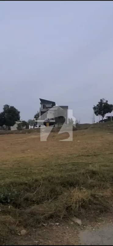 بحریہ ٹاؤن فیز 8 ۔ بلاک اے بحریہ ٹاؤن فیز 8,بحریہ ٹاؤن راولپنڈی,راولپنڈی میں 10 مرلہ رہائشی پلاٹ 1.08 کروڑ میں برائے فروخت۔ بحریہ ٹاؤن فیز 8 ۔ بلاک اے بحریہ ٹاؤن فیز 8,بحریہ ٹاؤن راولپنڈی,راولپنڈی میں 10 مرلہ رہائشی پلاٹ 1.08 کروڑ میں برائے فروخت۔