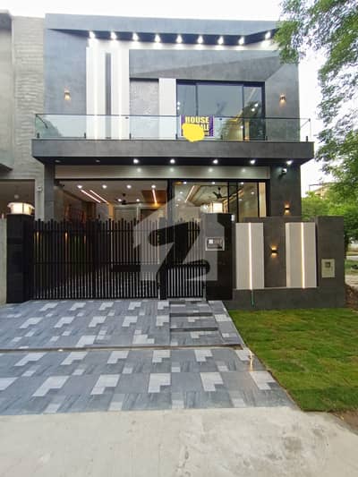DHA RAHBAR PH 11 SECTOR 2 5M block P MODERN HOUSE READY FOR THE SALE HOTEST LOCATION NEAR BY PARK COMMERCIAL ROAD DHA RAHBAR PH 11 SECTOR 2 5M block P MODERN HOUSE READY FOR THE SALE HOTEST LOCATION NEAR BY PARK COMMERCIAL ROAD