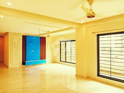 Brand New Apartment 4 Bedroom 8th floor open View Avlialab For Sale in Askari 10 sector S.