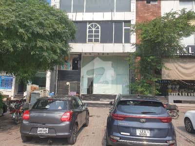 ڈی ایچ اے فیز 5 - ڈبل سی اے بلاک فیز 5,ڈیفنس (ڈی ایچ اے),لاہور میں 4 مرلہ دکان 5.5 لاکھ میں کرایہ پر دستیاب ہے۔