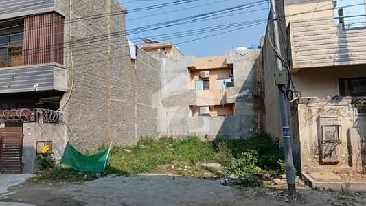 سوان گارڈن ۔ بلاک ایچ سوان گارڈن,اسلام آباد میں 6 مرلہ رہائشی پلاٹ 1.3 کروڑ میں برائے فروخت۔ سوان گارڈن ۔ بلاک ایچ سوان گارڈن,اسلام آباد میں 6 مرلہ رہائشی پلاٹ 1.3 کروڑ میں برائے فروخت۔