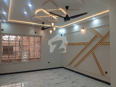 رِیور گارڈن اسلام آباد میں 3 کمروں کا 10 مرلہ بالائی پورشن 90.0 ہزار میں کرایہ پر دستیاب ہے۔