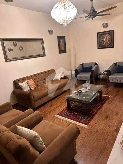 نارتھ ناظم آباد ۔ بلاک ایل نارتھ ناظم آباد,کراچی میں 8 کمروں کا 10 مرلہ مکان 6.25 کروڑ میں برائے فروخت۔