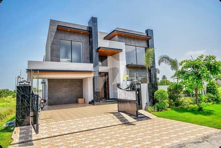 1 KANAL ELEGANT & SUPER HOT LOCATED BUNGALOW NEAR TO MOSQUE, PARK & McDONALD'S IS AVAILABLE IN THE BEST BLOCK OF DHA LAHORE.