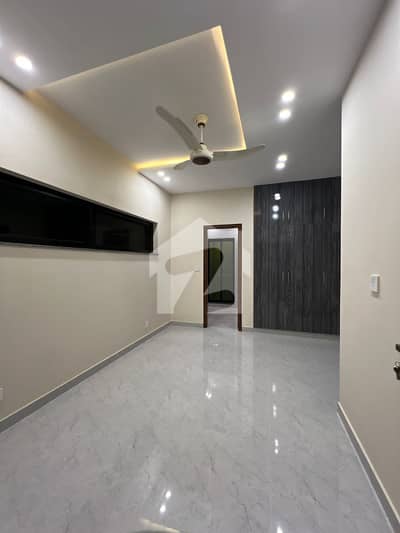 Well Mentained 4 Kanal Used House DHA Phase 2 Block T Well Mentained 4 Kanal Used House DHA Phase 2 Block T