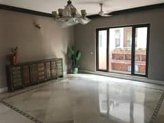 ڈی ایچ اے فیز 6 - بلاک ای فیز 6,ڈیفنس (ڈی ایچ اے),لاہور میں 5 کمروں کا 1 کنال مکان 11.75 کروڑ میں برائے فروخت۔