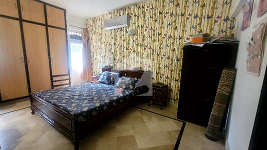 Ground Floor Renovated Flat For Sale In Askari 5 Gulberg 3