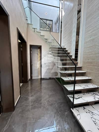 10 MRLA HOUSE FOR RENT IN DHA PHASE3 THE BEST BLOCK OF DHA LAHORE