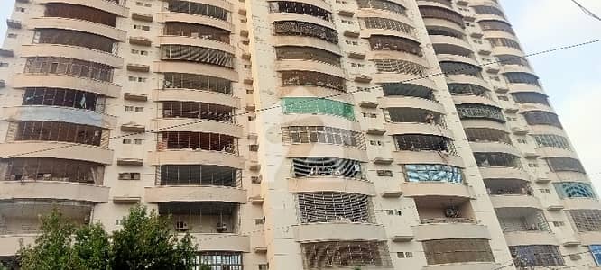 سوِل لائنز کراچی میں 3 کمروں کا 8 مرلہ فلیٹ 1.6 لاکھ میں کرایہ پر دستیاب ہے۔