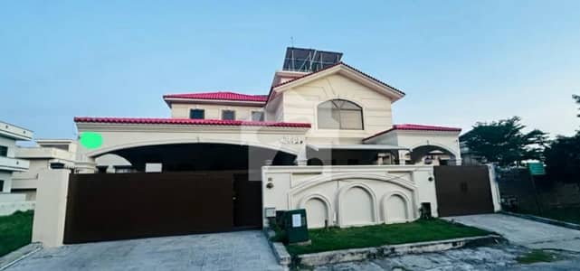 E-11/3 Multi professional Full Ranovated Triple Story House Available For sale beautiful location