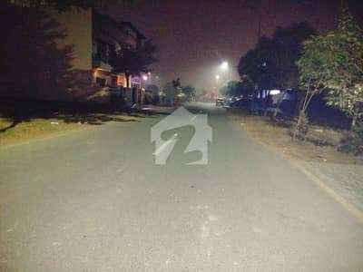 Delhi Gate Commercial Shop Best For Cosmetics & Cloth Or Pharmacy For Rent