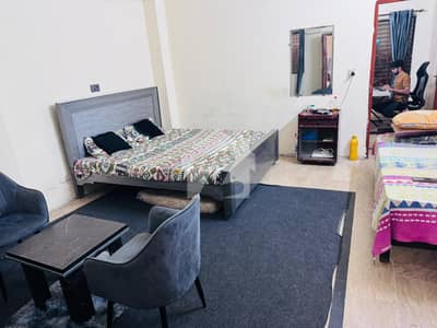 4 MARLA LOWER PORTION ALL FACILITIES AVAILABLE E. T. C.