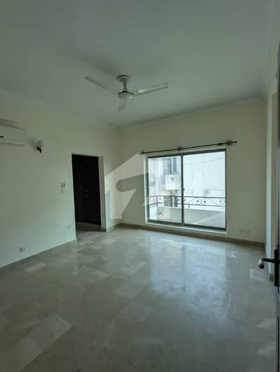 3 Bed Apartment Available For Rent In F-11 Markaz 3 Bed Apartment Available For Rent In F-11 Markaz