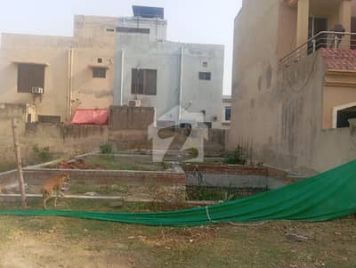 بحریہ نشیمن ۔ آئرس بحریہ نشیمن,لاہور میں 5 مرلہ رہائشی پلاٹ 80.0 لاکھ میں برائے فروخت۔