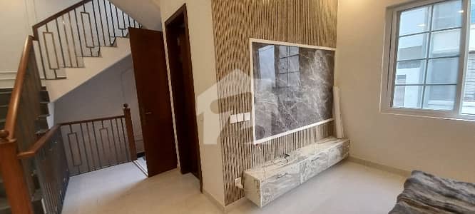 BRAND NEW OWNER BUILD 100 YARDS PHASE 8 STAFF LUXURY BUNGALOW SALE