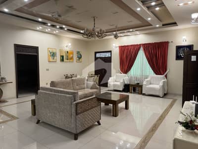ALMOST BRAND NEW 400 SQ YARDS DOUBLE STORY 100 FEET ROAD HOUSE AVAILABLE FOR SALE