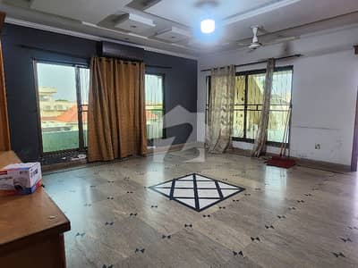 Office available for Rent