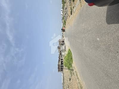 ڈی ایچ اے فیز 8 - زون ای ڈی ایچ اے فیز 8,ڈی ایچ اے ڈیفینس,کراچی میں 1 کنال رہائشی پلاٹ 17.25 کروڑ میں برائے فروخت۔