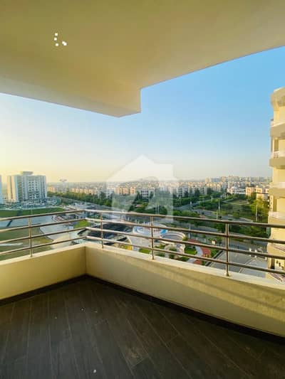 10 MARLA 3 BEDROOM NEW APARTMENT AVAILABLE FOR SALE 10 MARLA 3 BEDROOM NEW APARTMENT AVAILABLE FOR SALE