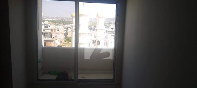 MPCH B17 Multigarden Block F Studio Flat