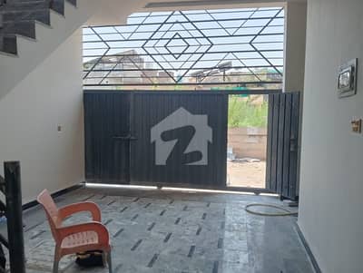 بنی گالہ اسلام آباد میں 2 کمروں کا 7 مرلہ زیریں پورشن 53.0 ہزار میں کرایہ پر دستیاب ہے۔