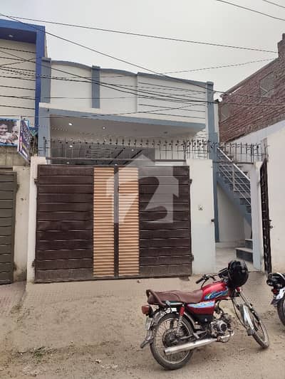 ایم اے جناح روڈ ملتان میں 2 کمروں کا 5 مرلہ مکان 32.0 ہزار میں کرایہ پر دستیاب ہے۔