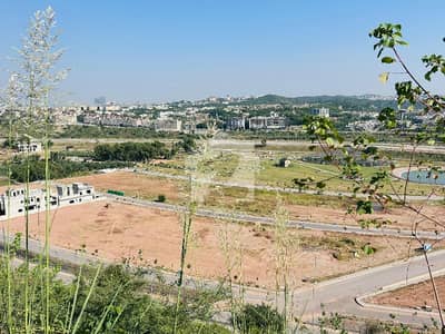 1 kanal solid and level land plot at prime location