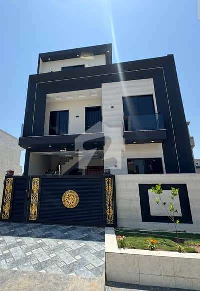 luxury 5 Marla Brand New House for Sale in Faisal town Islamabad