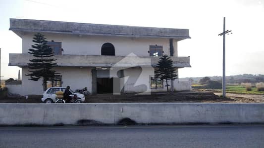 88 MARLA, DOUBLE-STORY BUILDING IDEAL FOR BANQUET HALL / FACTORY/ RESTAURANT / PETROL PUMP