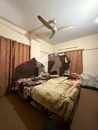 Well Maintained Apartment Available For Sale In Prime Location Of Gulistan-E-Jauhar