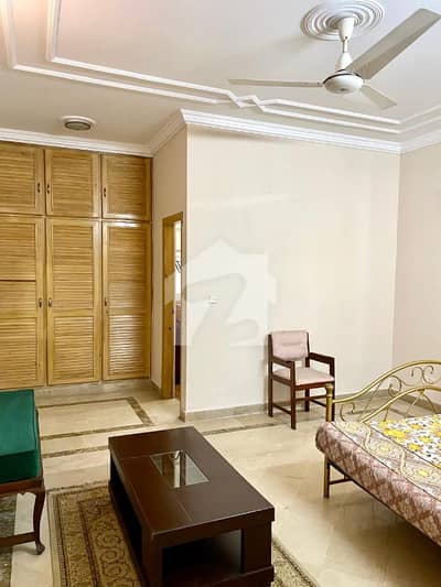 1 Kanal Upper Portion For Rent In F-10 Islamabad